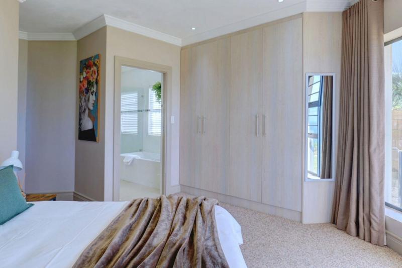 5 Bedroom Property for Sale in Pinnacle Point Golf Estate Western Cape